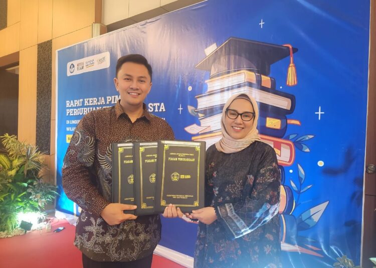 STIHPADA Borong 3 Penghargaan di Acara LLDIKTI II Awards