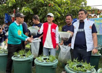 Pemkot Palembang dan Karang Taruna Tebar 1.000 Bibit Ikan Lele hingga Donor Darah di Bulan Bhakti 2025